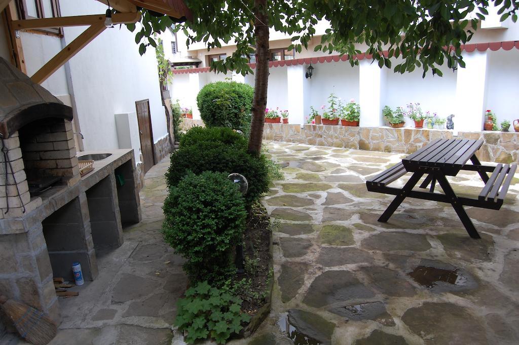 Kazasovata Guest House Tryavna Exterior photo